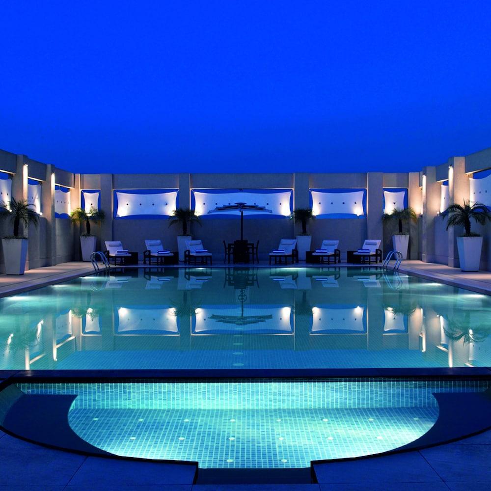 Hilton Garden Inn New Delhi/Saket Екстер'єр фото