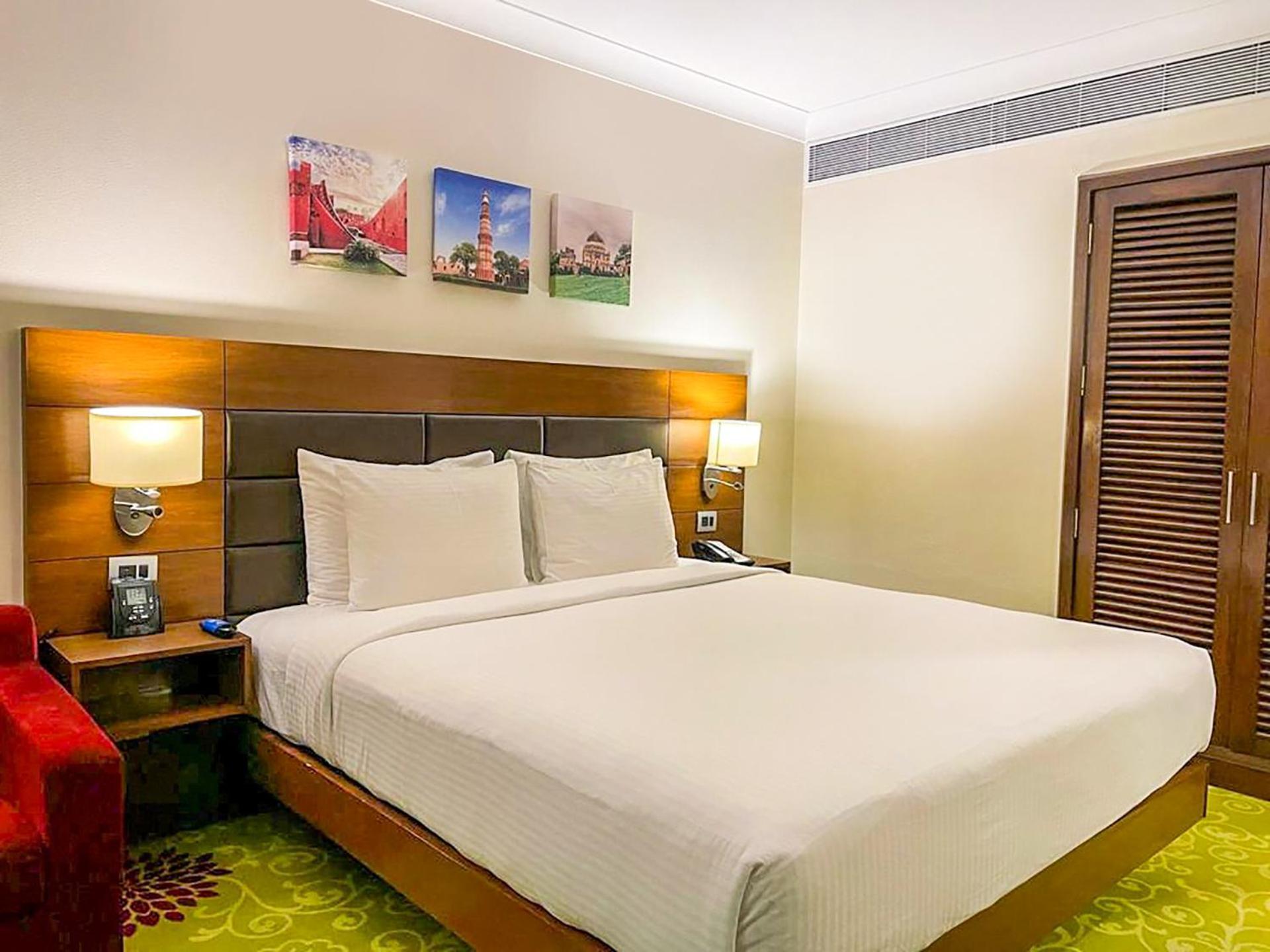 Hilton Garden Inn New Delhi/Saket Екстер'єр фото