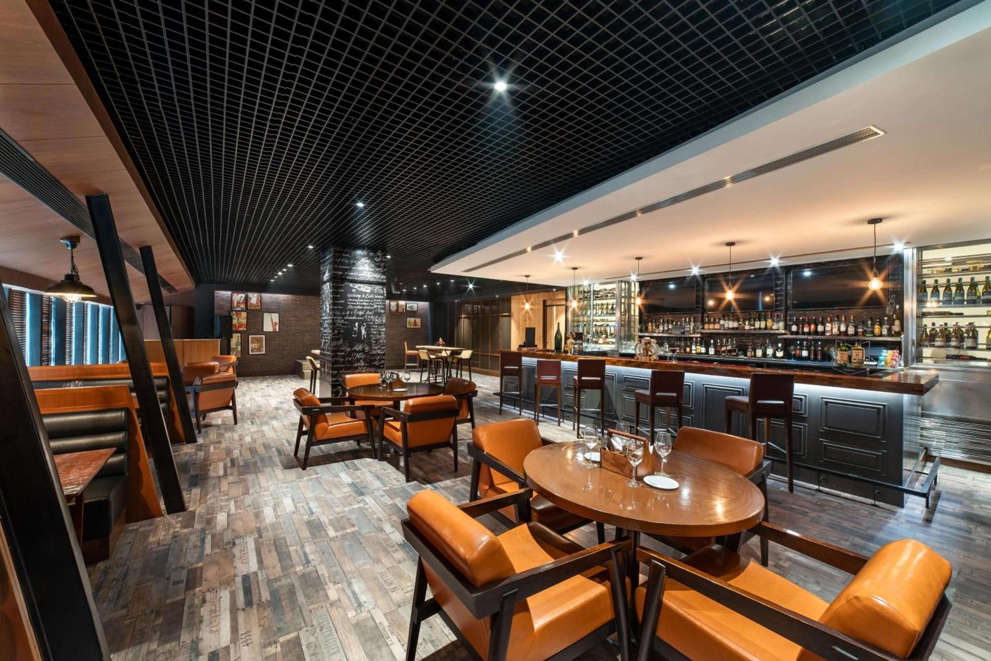 Hilton Garden Inn New Delhi/Saket Екстер'єр фото