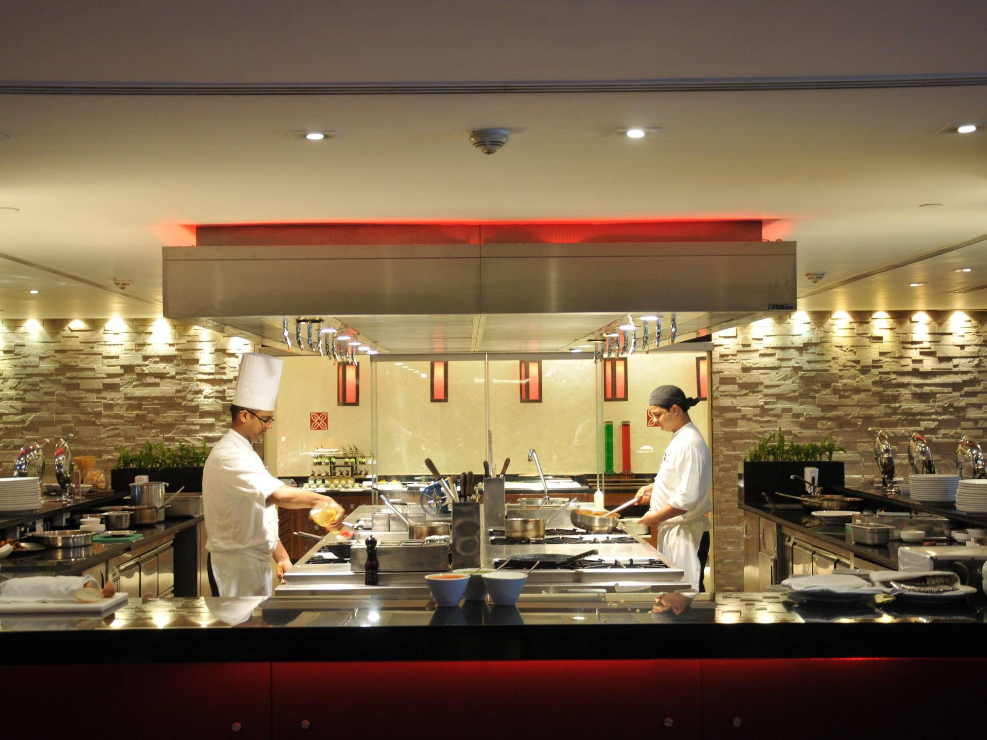 Hilton Garden Inn New Delhi/Saket Екстер'єр фото